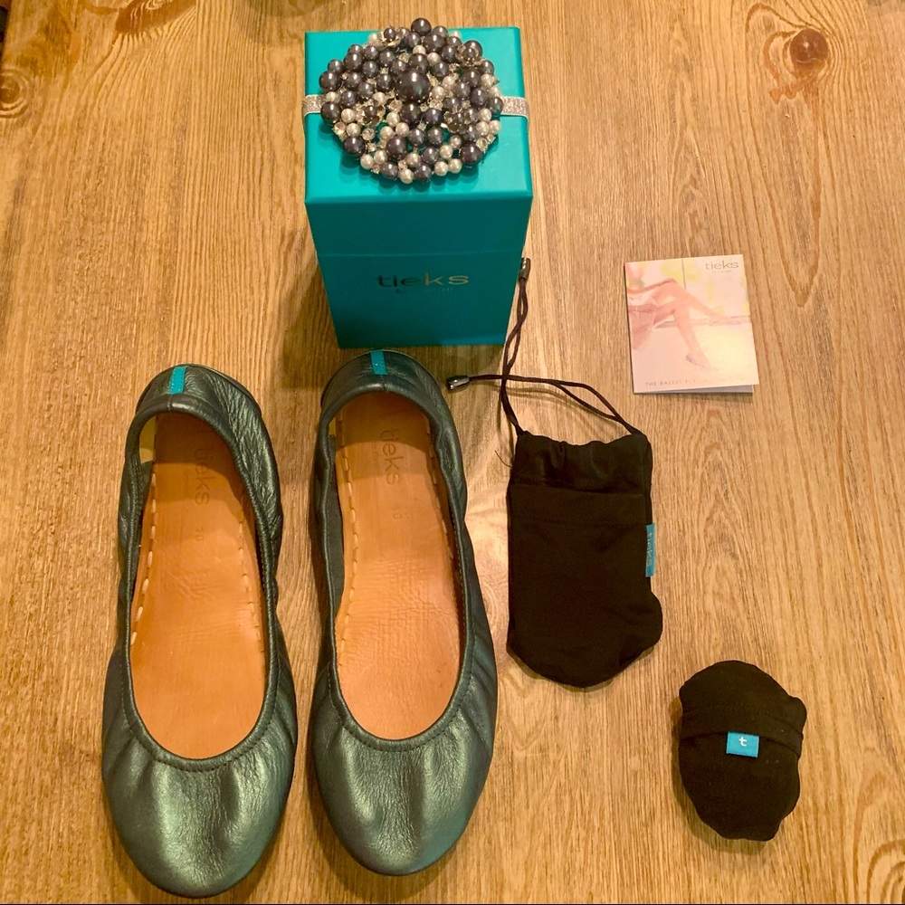 GUC Tieks Tahitian Pearl Size 10 Limited Edition Flats